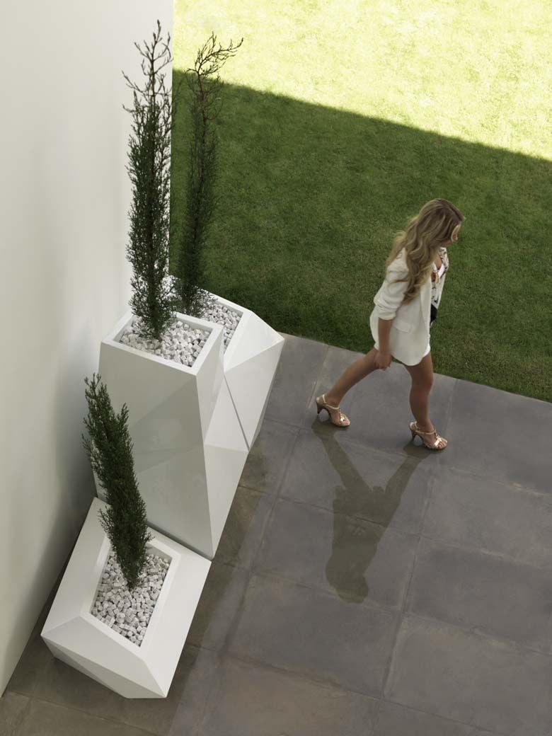 Ghiveci High XL Faz Ramón Esteve, Vondom