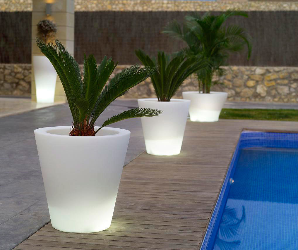 Ghiveci Cono 60cm, Studio Vondom