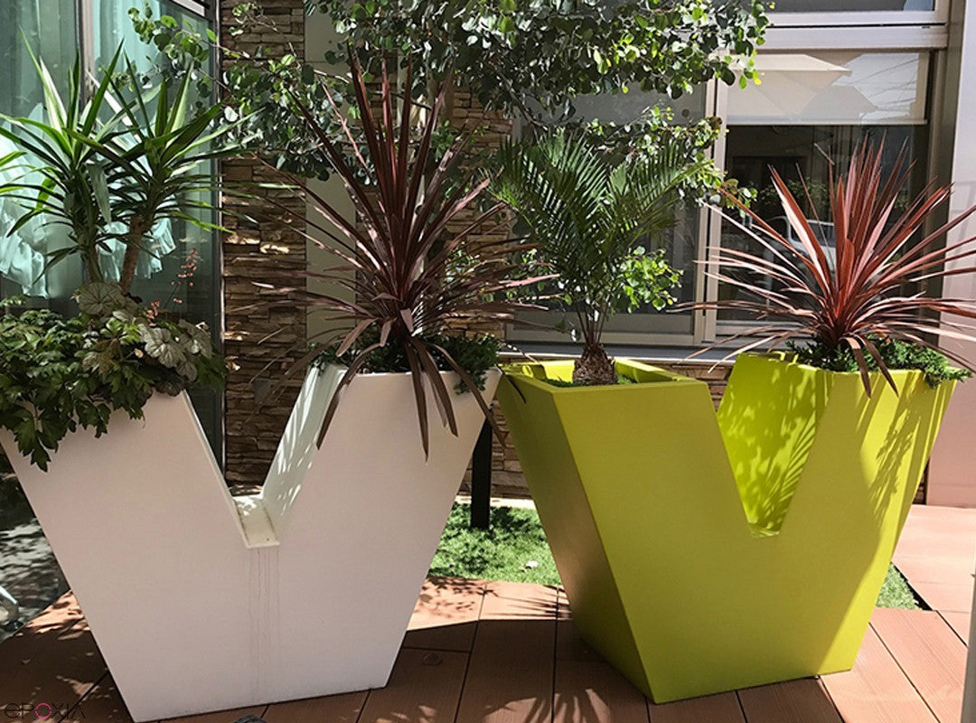 Ghiveci Uve, Studio Vondom