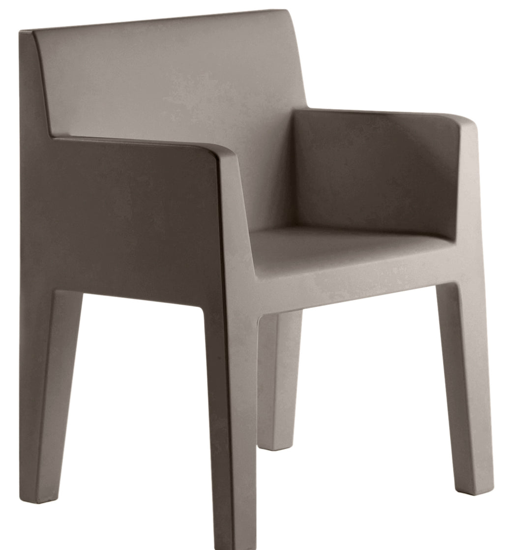 Scaun cu brațe Jut, Studio Vondom