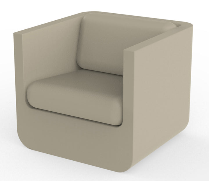 Fotoliu ULM Ramón Esteve, Vondom