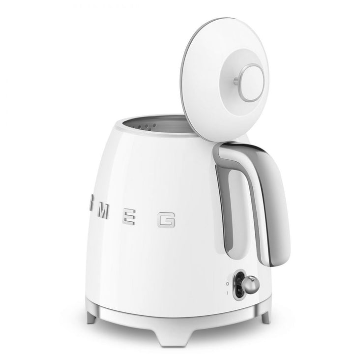 Mini fierbator de apa retro alb, KLF05WHEU, Smeg