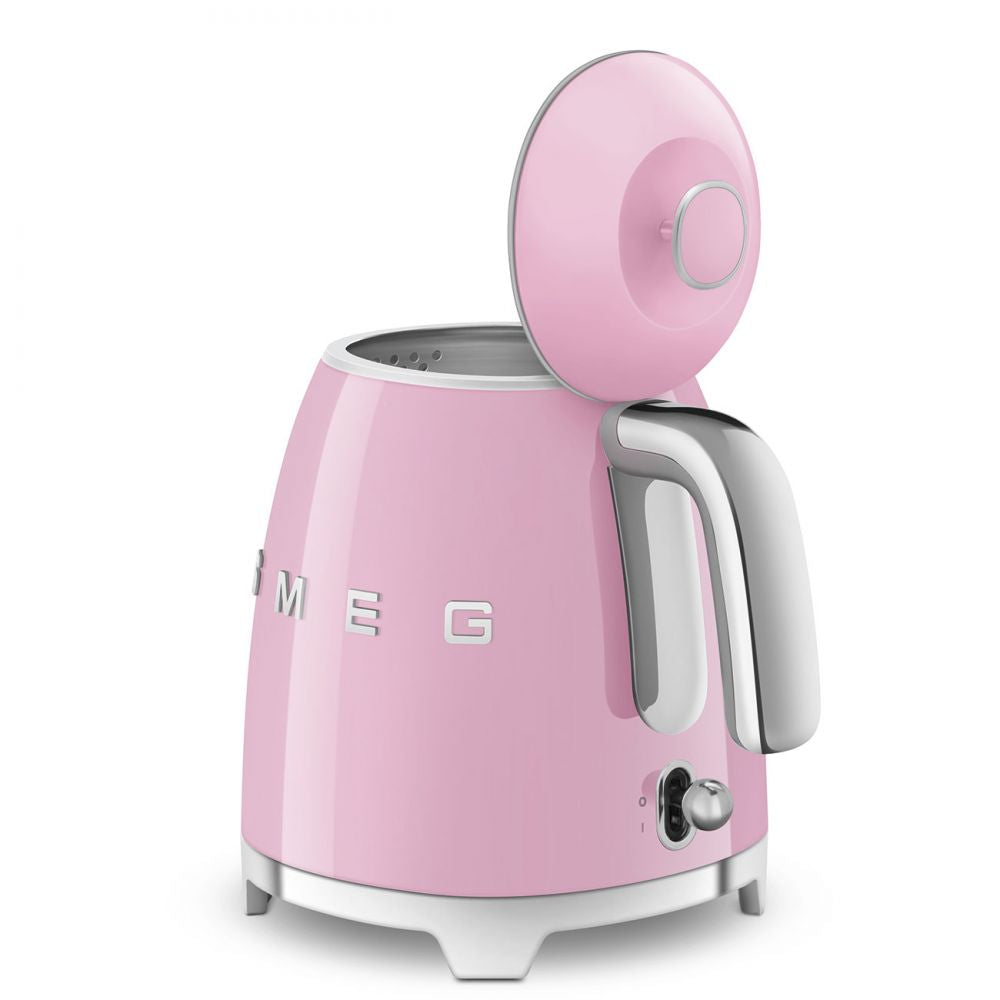 Mini fierbator de apa retro roz, KLF05PKEU, Smeg (BlackFriday)