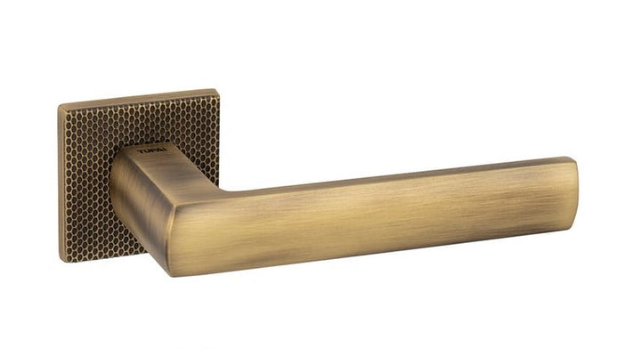 Maner usa, bronz antichizat 4161 5SQ T2, Tupai