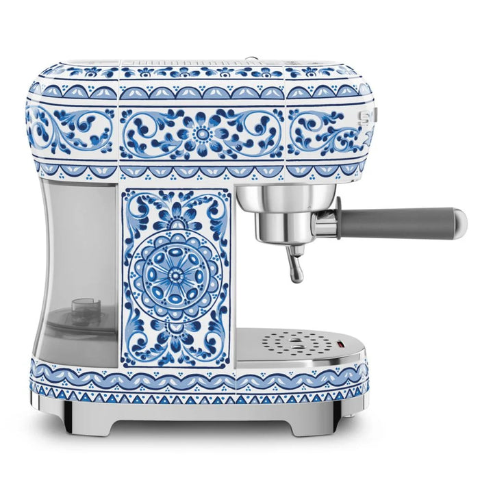 Espressor manual de cafea Smeg Dolce&Gabbana ECF02DGBEU, Blu mediterraneo