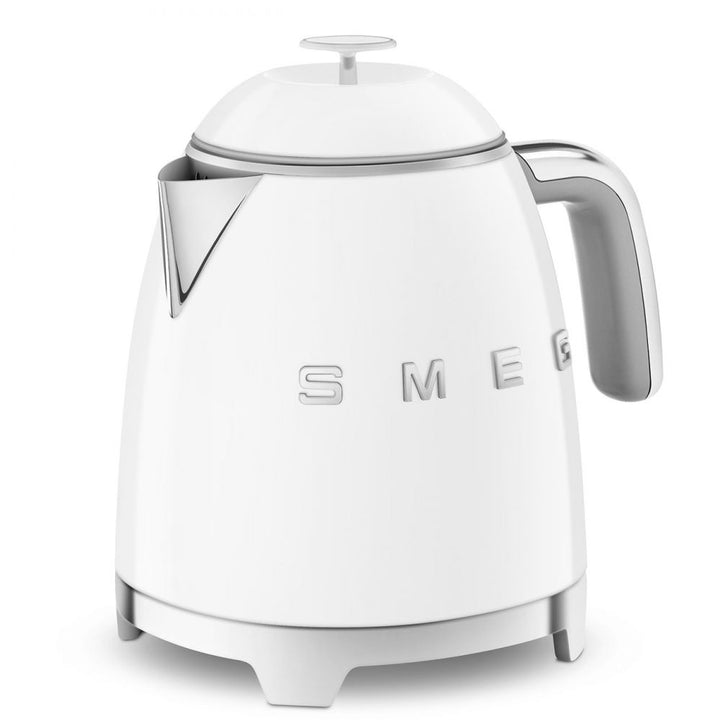 Mini fierbator de apa retro alb, KLF05WHEU, Smeg