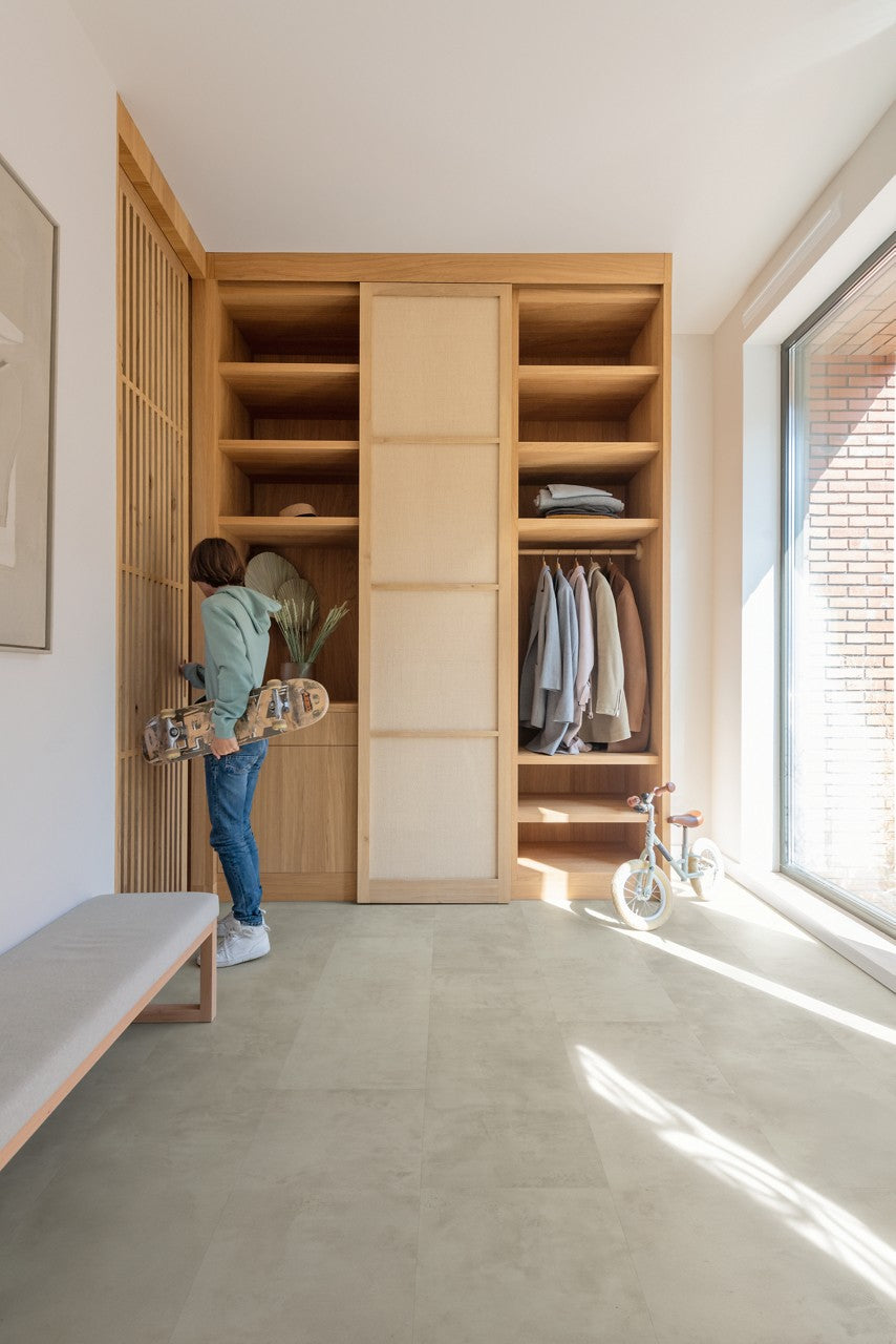 Parchet laminat Muse Ciment cu aspect gri MUS5488 8/32 AC4, Quick Step