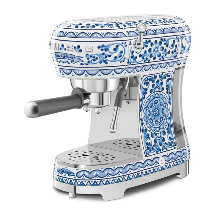 Espressor manual de cafea Smeg Dolce&Gabbana ECF02DGBEU, Blu mediterraneo