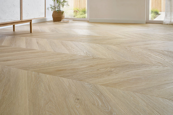 Parchet SPC, 5mm, Amaron Chevron, CLC 222, Johannes Oak, Arbiton