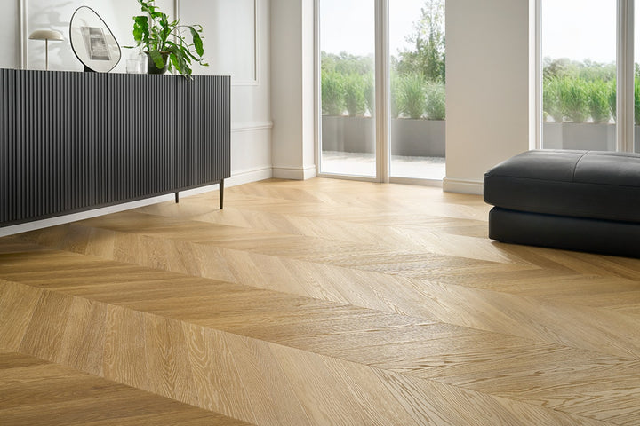 Parchet SPC, 5mm, Amaron Chevron,  CLC 223, Menor Oak, Arbiton