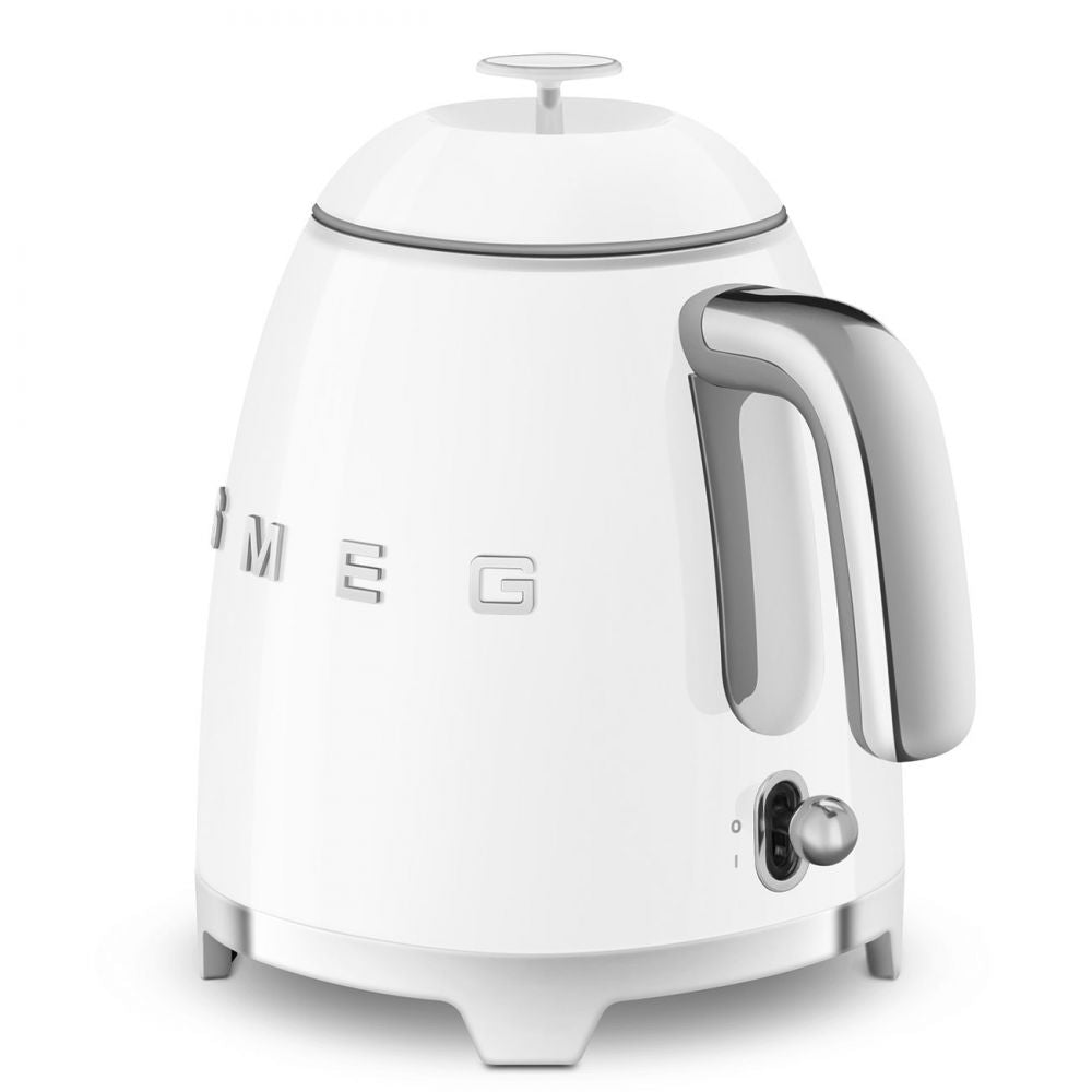 Mini fierbator de apa retro alb, KLF05WHEU, Smeg