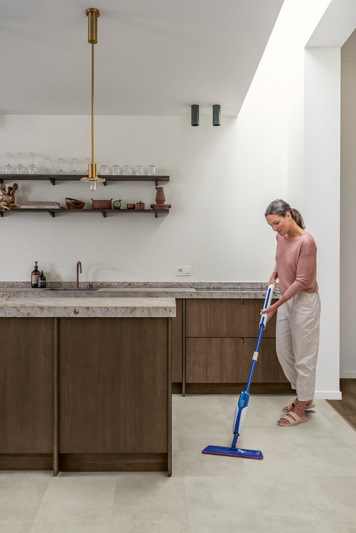 Parchet laminat Muse Ciment cu aspect gri MUS5488 8/32 AC4, Quick Step
