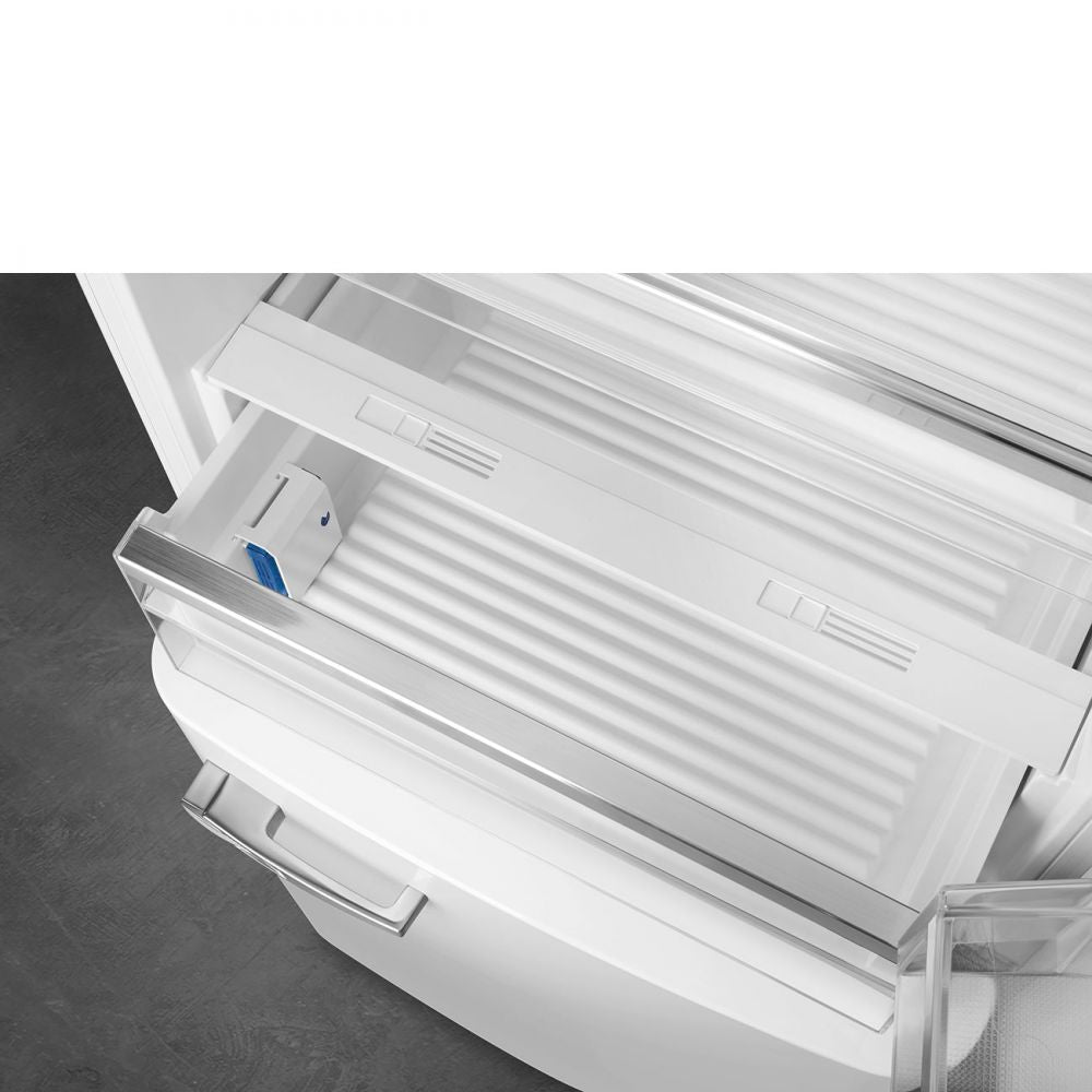 Combina frigorifica dreapta alb Total no frost, FAB38RWH5, Smeg