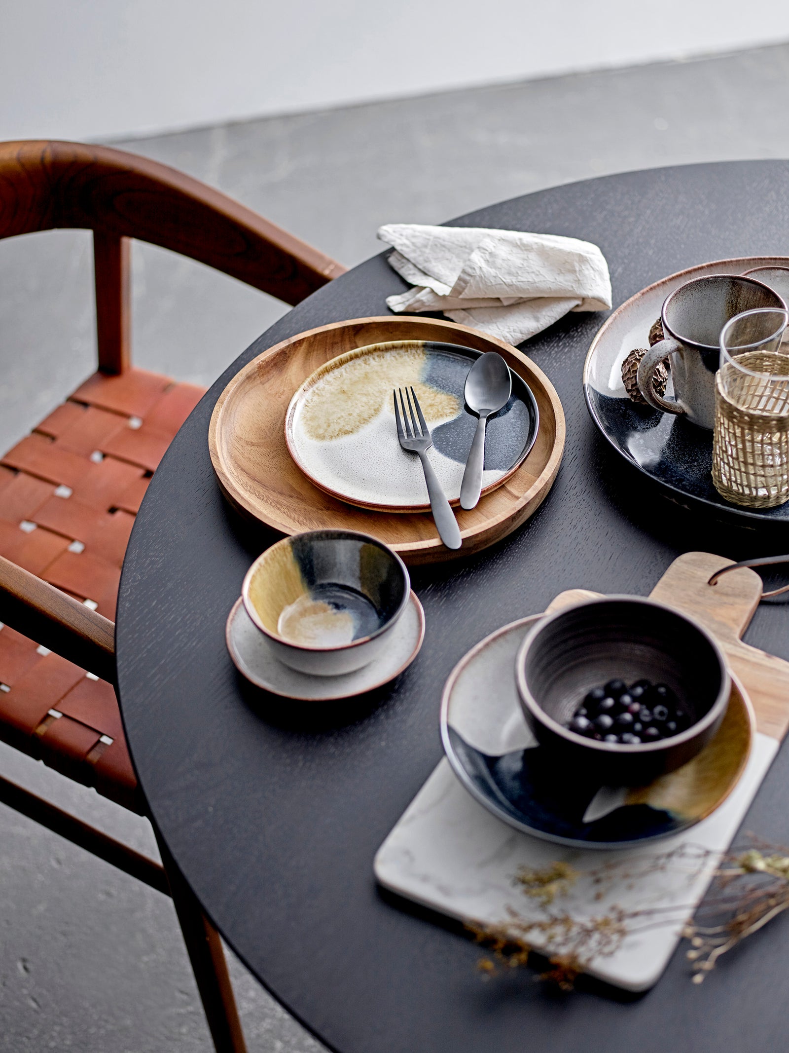 Farfurie Servire Ceramică Albastră Bloomingville - Imagine 6