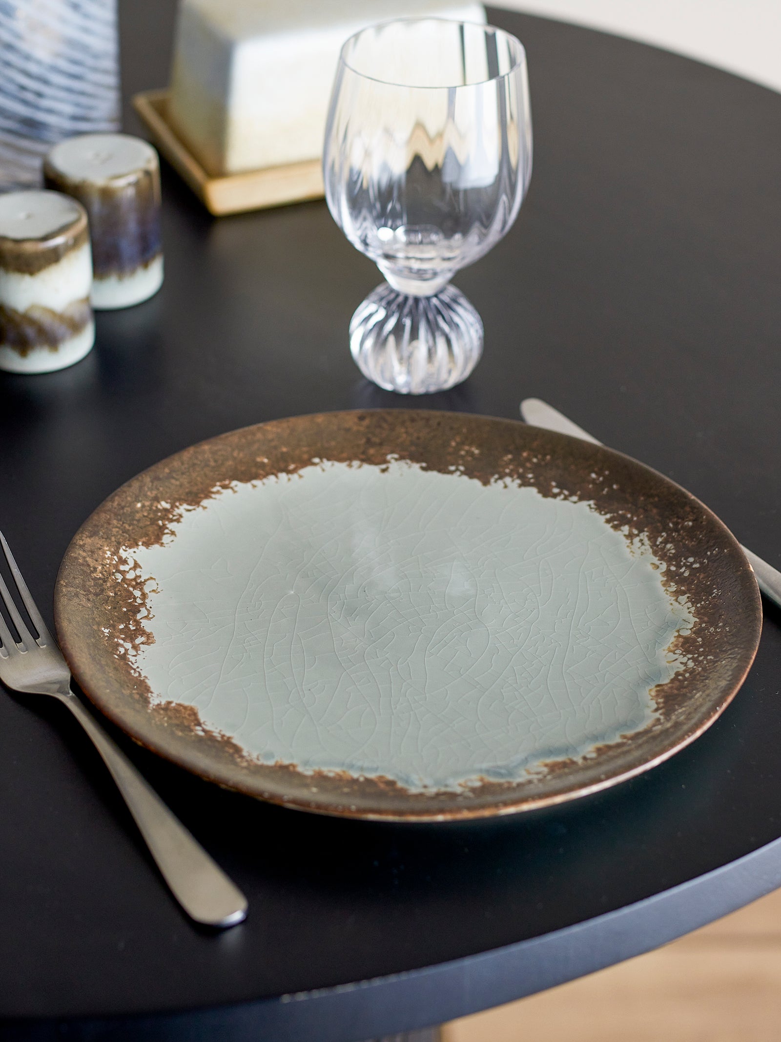 Farfurie Ceramică Maro Cu Glazură Crackle Bloomingville - Imagine 5