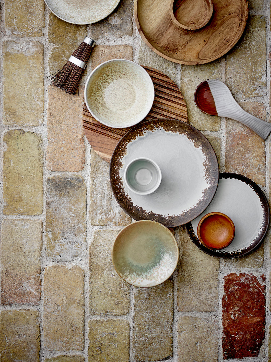 Farfurie Ceramică Maro Cu Glazură Crackle Bloomingville - Imagine 7