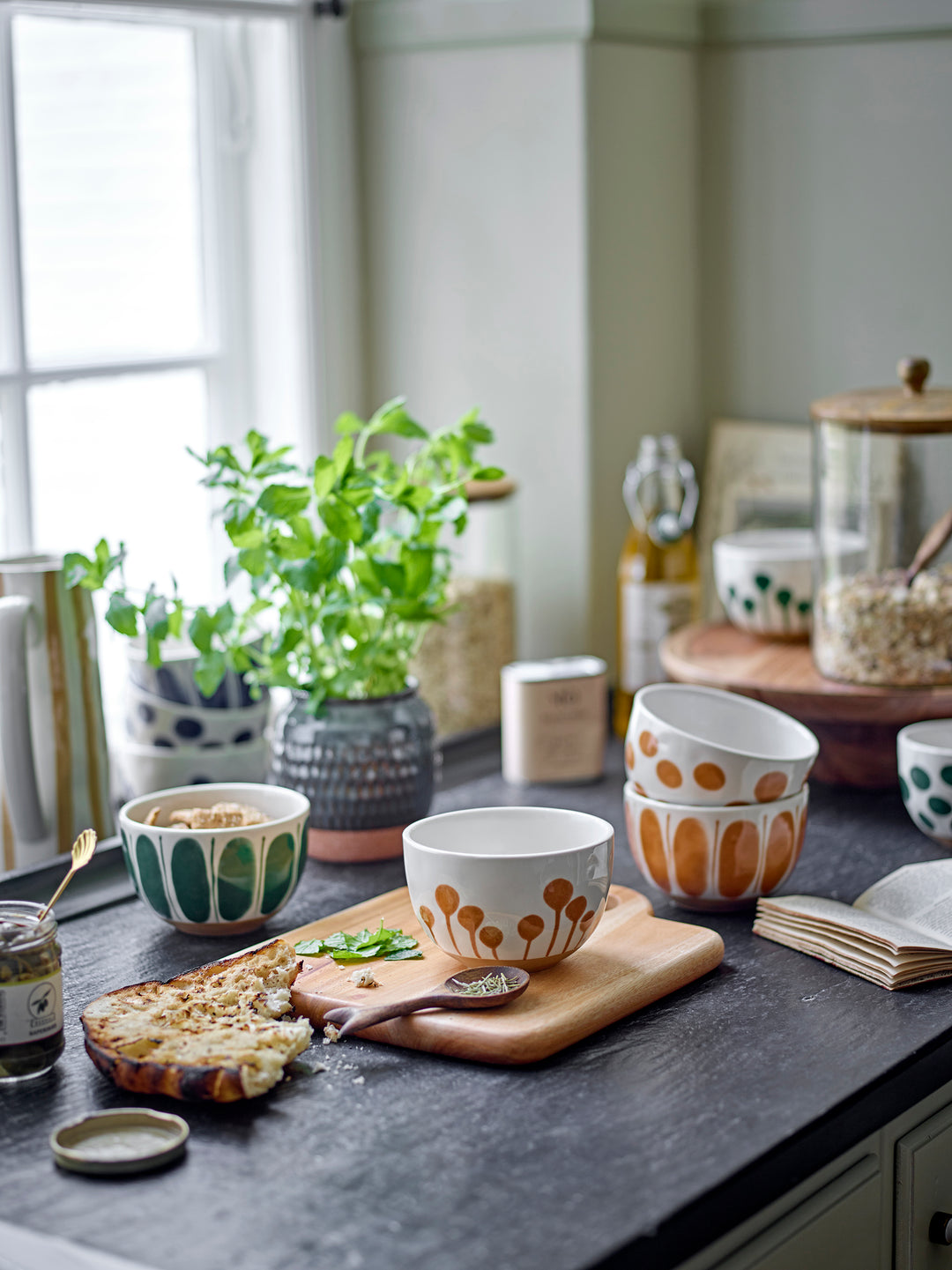Set Boluri Ceramică Maro Linora Bloomingville - Imagine 3
