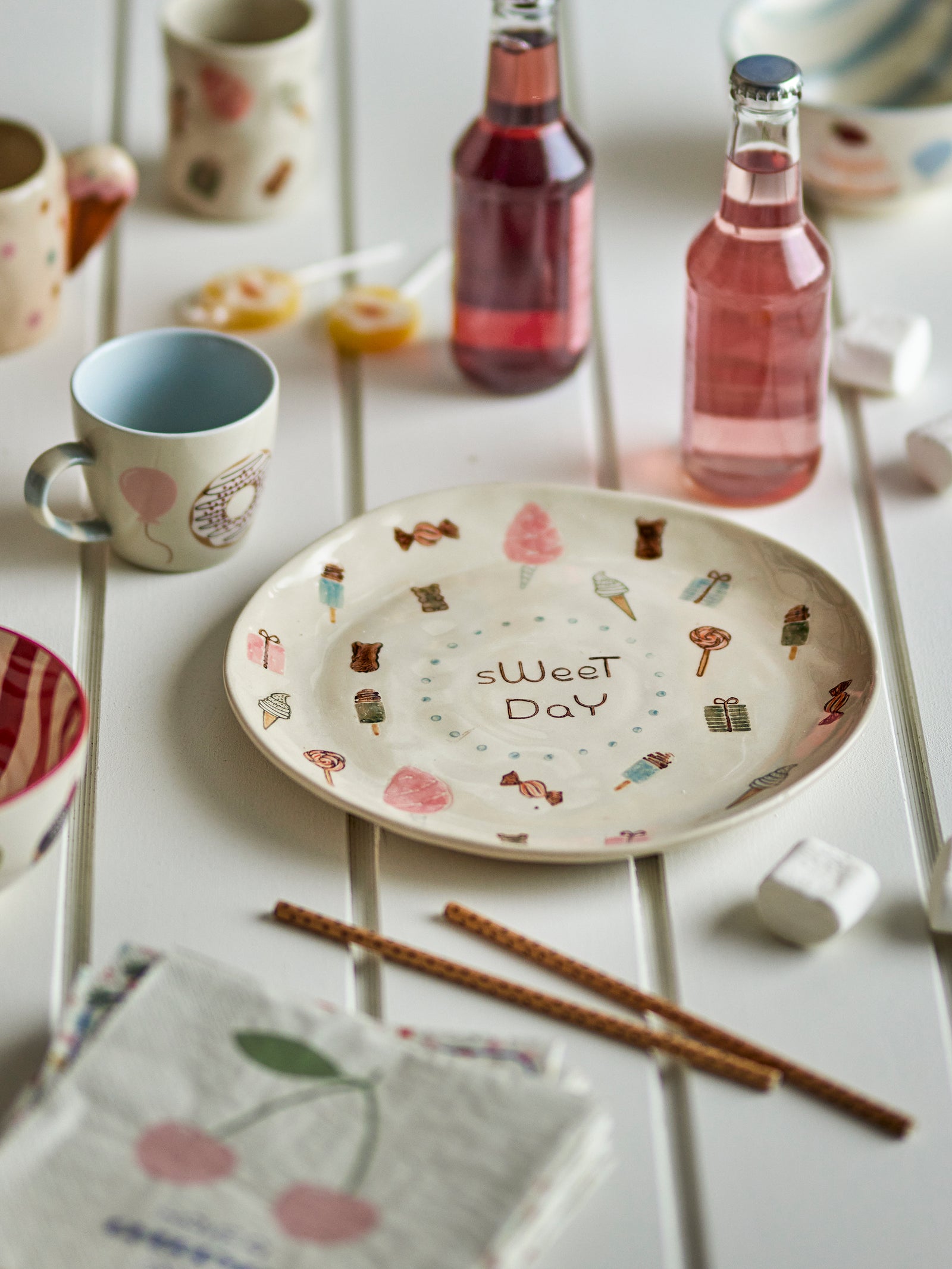 Farfurie Ceramică Multicoloră Sweet Day Bloomingville - Imagine 4