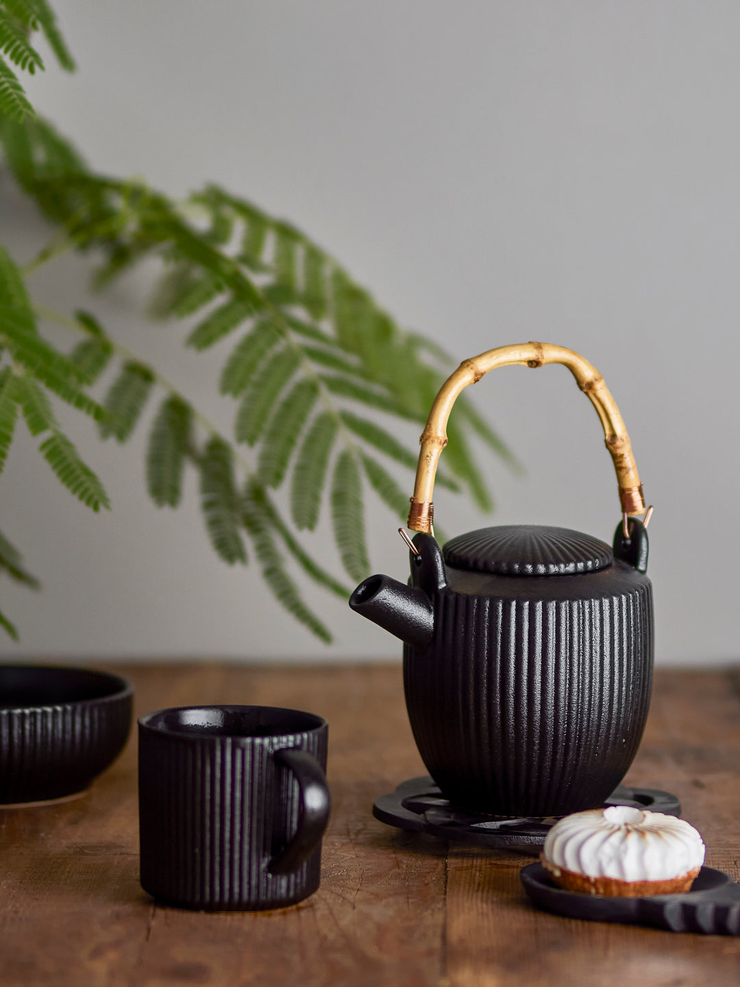 Ceainic Ceramic Negru Cu Mâner Bambus Bloomingville - Imagine 6
