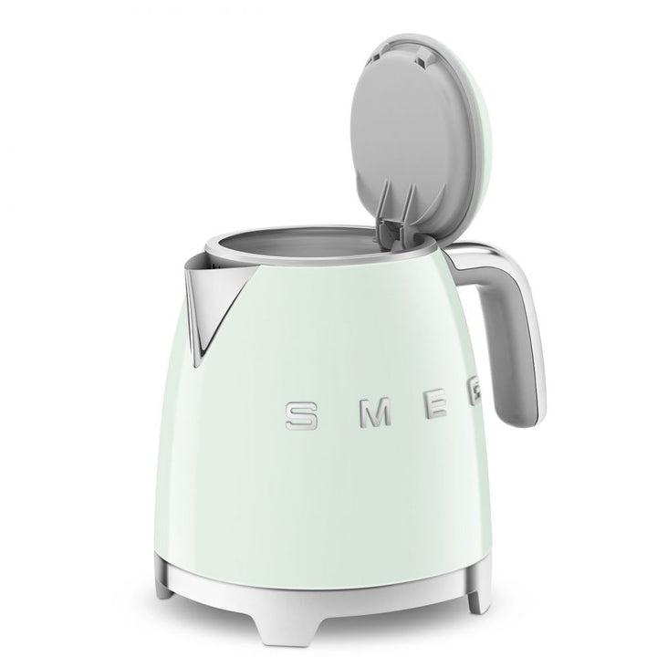Mini fierbator de apa retro verde, KLF05PGEU, Smeg