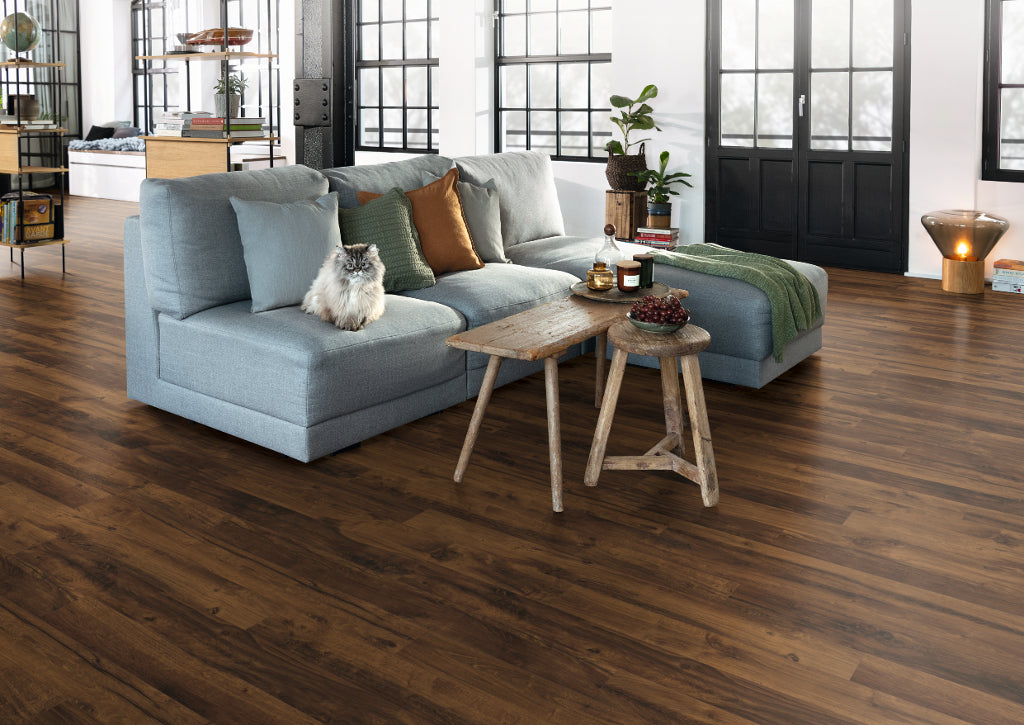 Parchet laminat EGGER EL2033 Stejar Hunton închis 8 mm