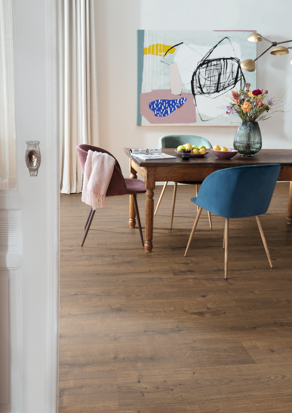 Parchet laminat EGGER EL2103 Stejar Dunnington închis 8 mm