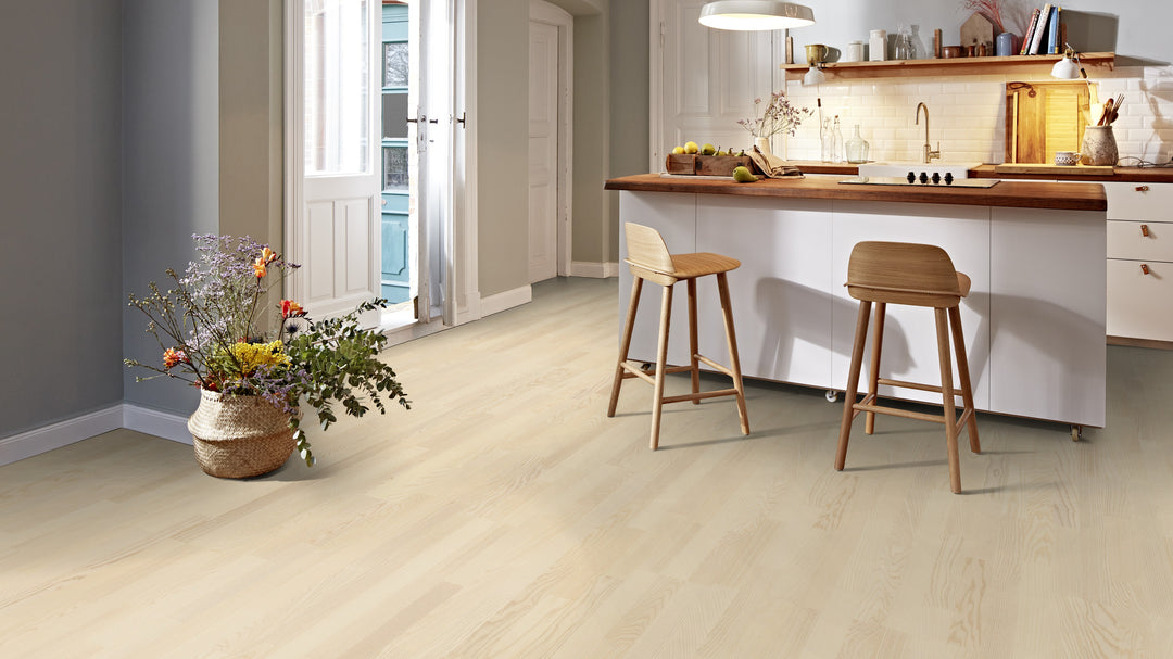 Parchet Stratificat Frasin White Andante, 14mm 3-Strip, Boen