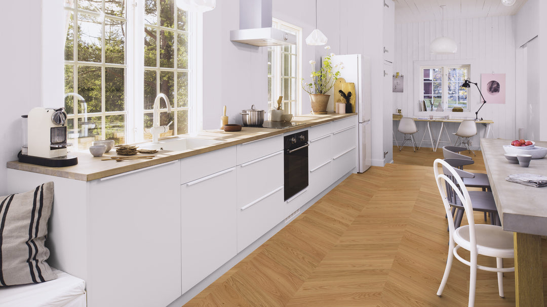 Parchet Stratificat Stejar Adagio, 14mm Chevron, A-Plank, Boen