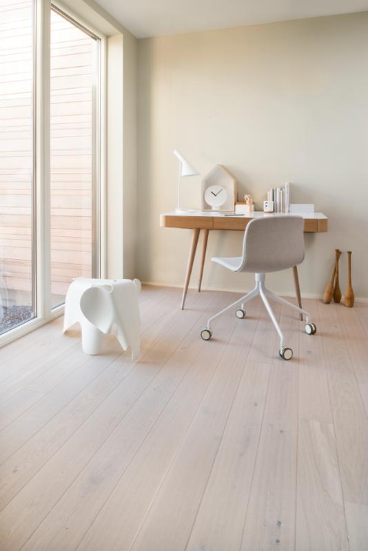 Parchet Stratificat Stejar Pearl Animoso, 14mm Plank 138, Boen