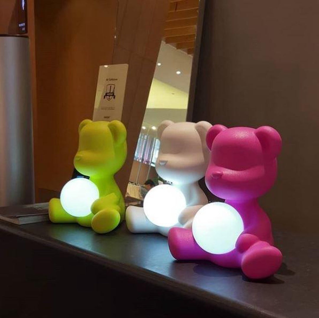 Lampă reîncărcabilă Teddy Girl White, Qeeboo