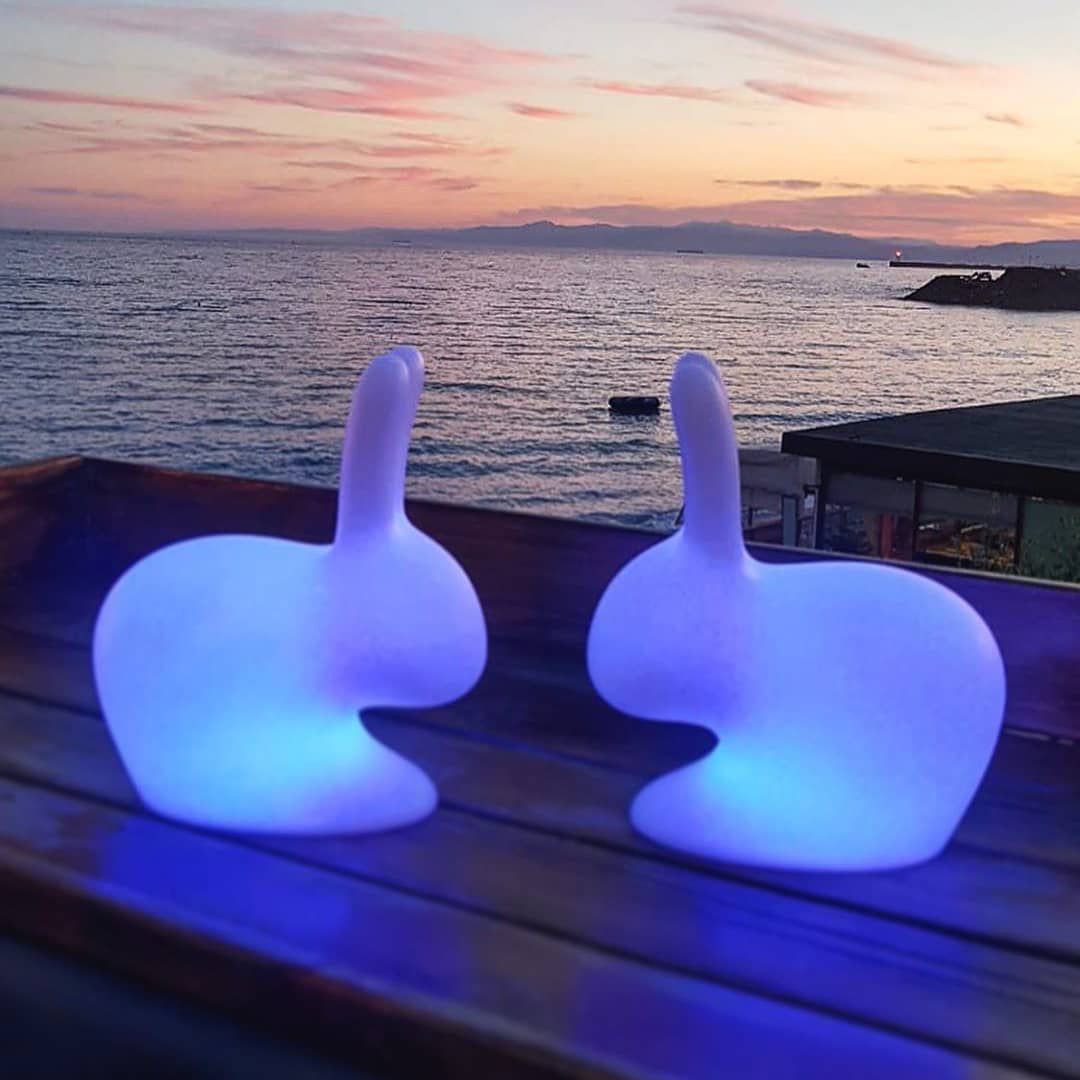 Scaun cu lampă reîncărcabilă Rabbit, Qeeboo