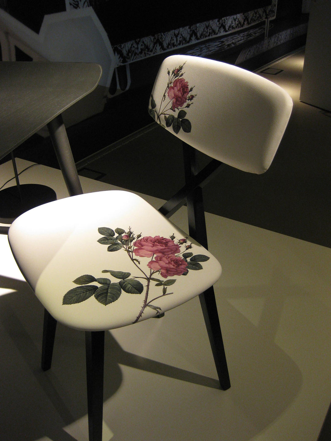 Set 2 scaune X Chair with Flower Cushion, Qeeboo