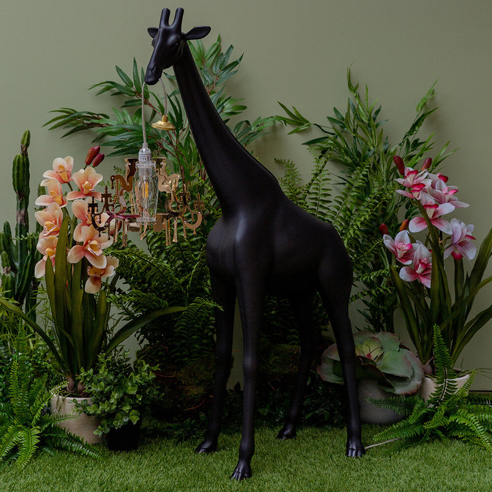 Giraffe in Love Indoor Black XL, Qeeboo