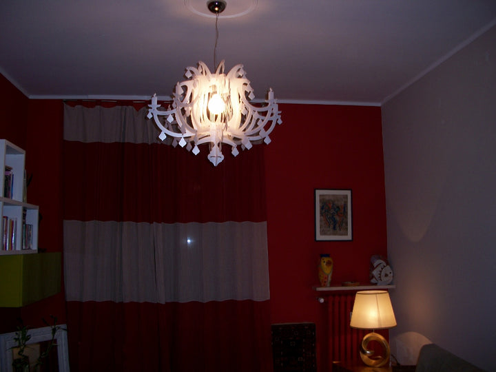 Pendul Ginetta White, Slamp