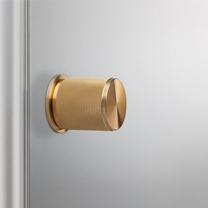 Mâner rotund ușă interior Cross Brass, Buster+Punch