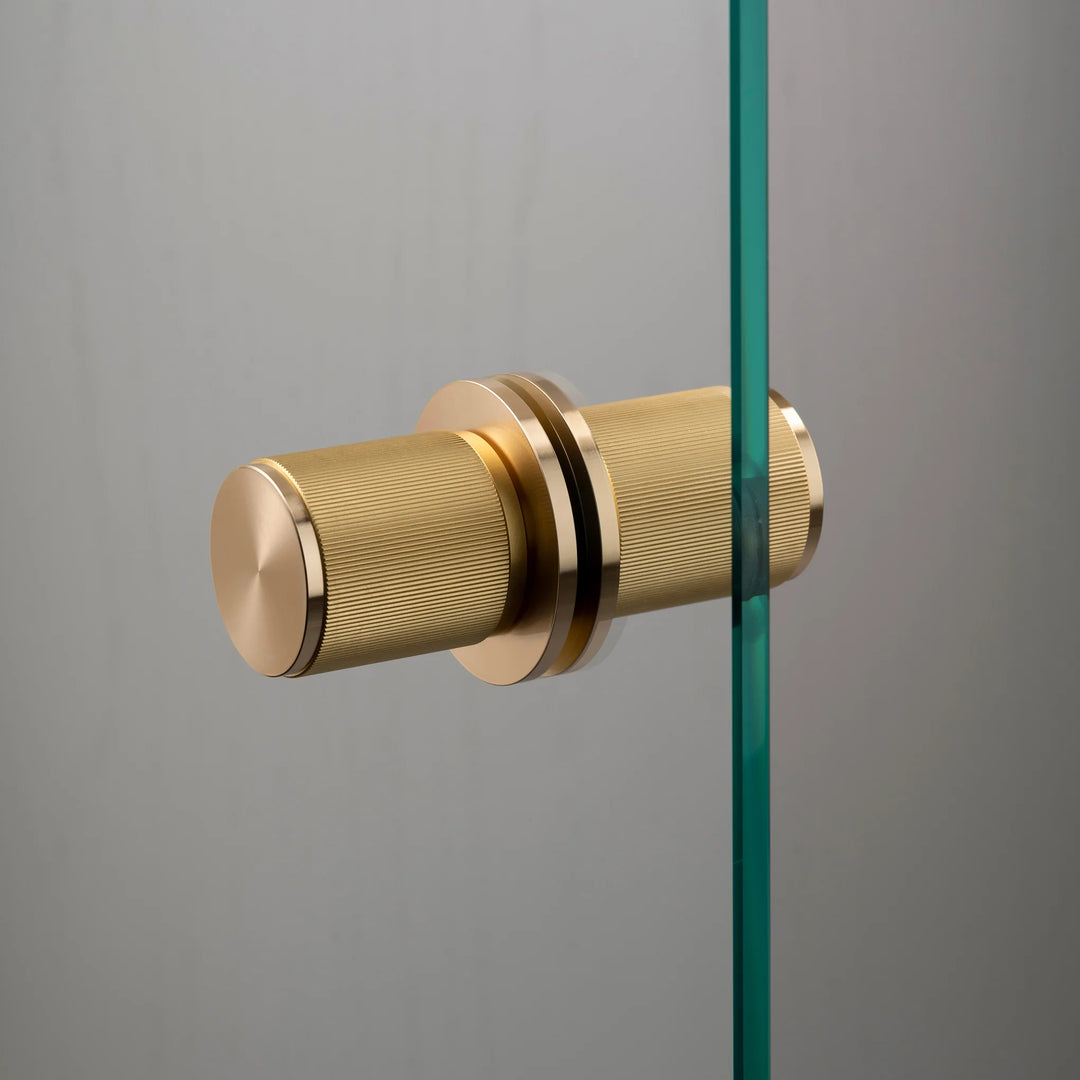 Mâner rotund ușă interior Linear Double-Sided Brass, Buster+Punch