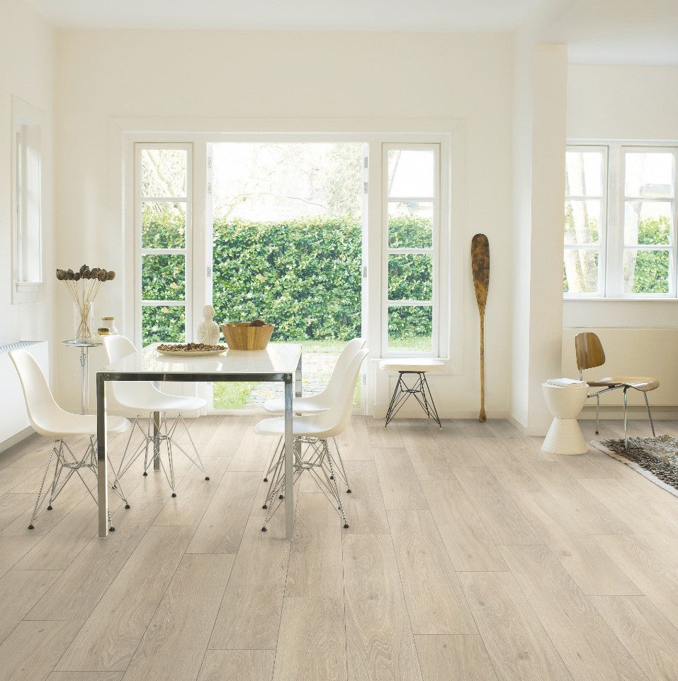 Parchet laminat Classic Stejar Moonlight Bej CLM1658 8/32 AC4, Quick Step