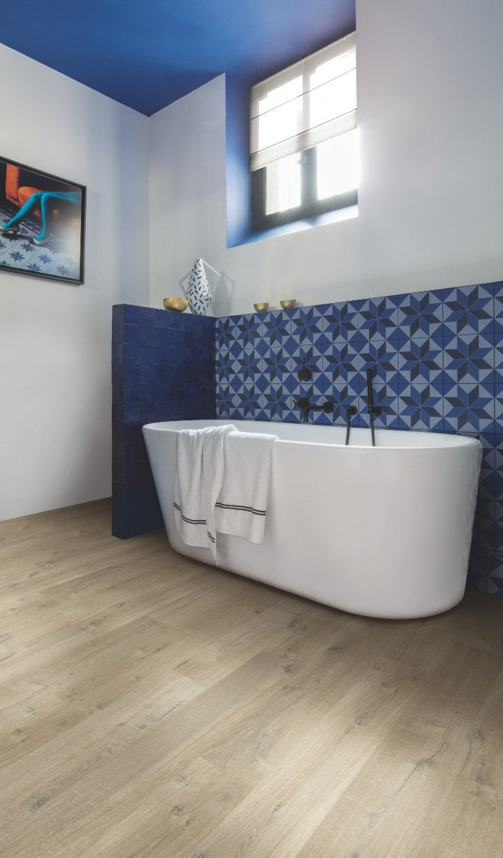 Parchet laminat Impressive Ultra Stejar Soft Maro Deschis IMU3557 12/33 AC5, Quick Step
