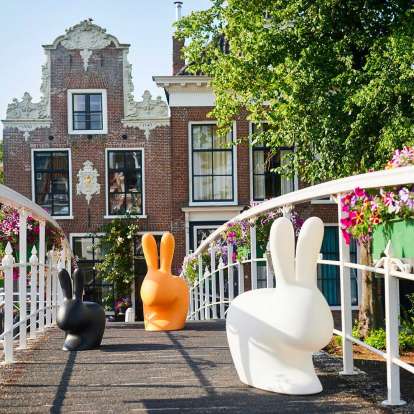Scaun Rabbit Chair Black, Qeeboo