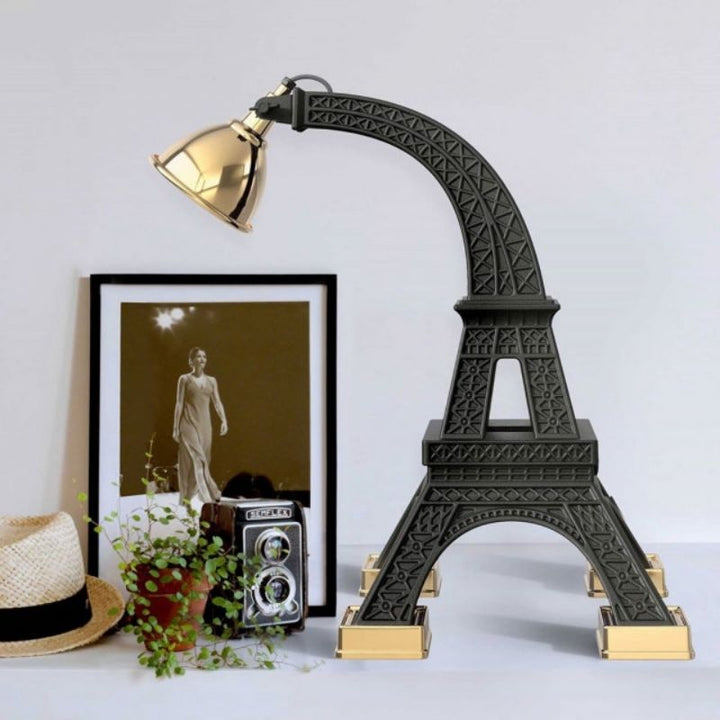 Paris M Black, Qeeboo